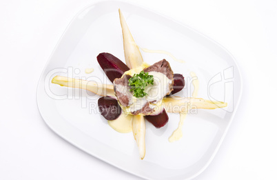 Beef with horseradish sauce