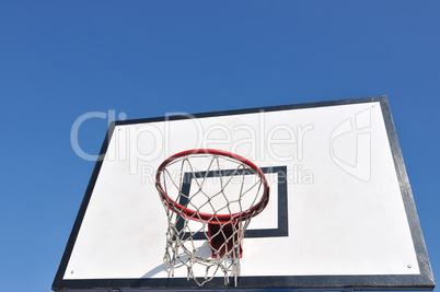 Basketball table