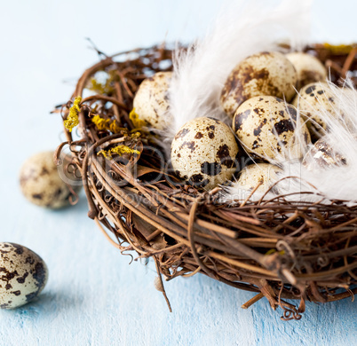 Osternest / easter nest with straw