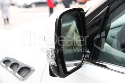 Automobile rear-view mirror