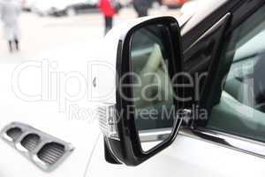 Automobile rear-view mirror