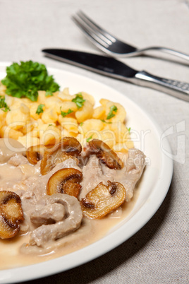 Gechnetzeltes mit Spätzle