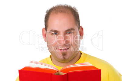 Junger Mann mit Buch