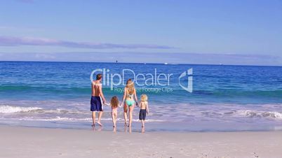 Familie am Strand