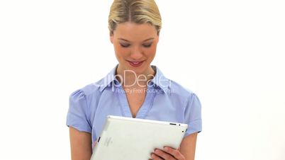 Frau mit iPad