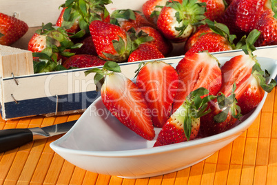 Frische Erdbeeren in der Obstkiste