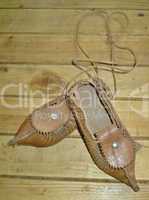 Vintage natural leather slippers
