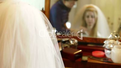 Preparing For Wedding - Bridal Hairstyle