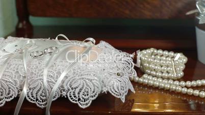 DOLLY: Bridal Accessories