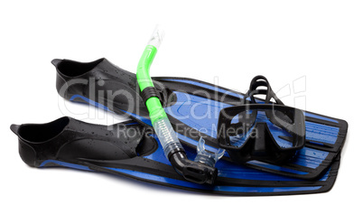 Mask, snorkel and flippers with water drops