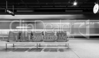 Traffic with high dynamic motion blur speed on train station