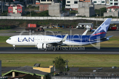 LAN Boeing 767-300