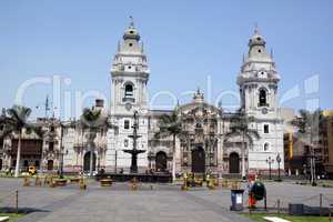 Plaza-de-Armas