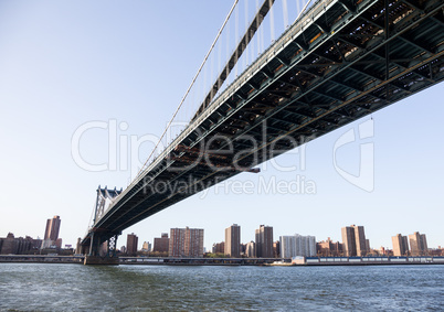 Manhattan Bridge towards midtown New York