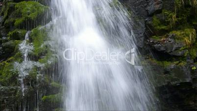 Rauschender Wasserfall
