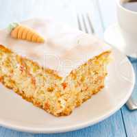 Möhrenkuchen / carrot cake