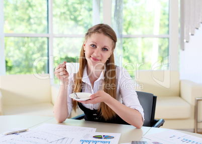 businesswoman in office businesswoman in office
