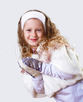 Cuty little girl in winter wear