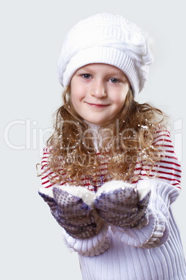 Cuty little girl in winter wear