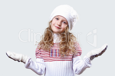 Cuty little girl in winter wear