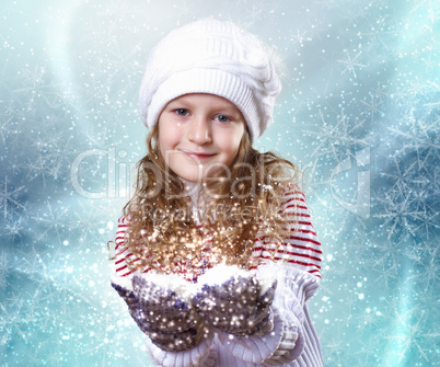 Cuty little girl in winter wear