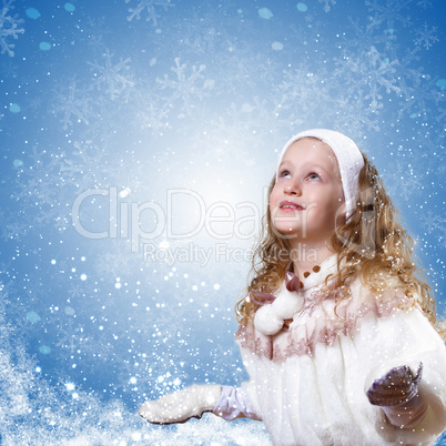 Cuty little girl in winter wear