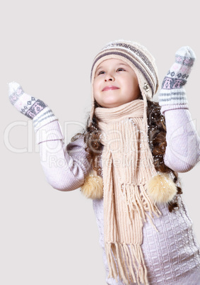 Cuty little girl in winter wear