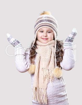 Cuty little girl in winter wear