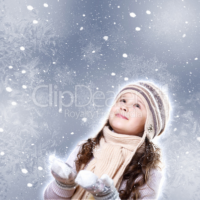 Cuty little girl in winter wear