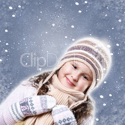 Cuty little girl in winter wear