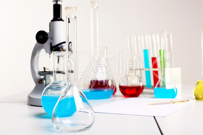 Chemistry or biology laborotary equipment