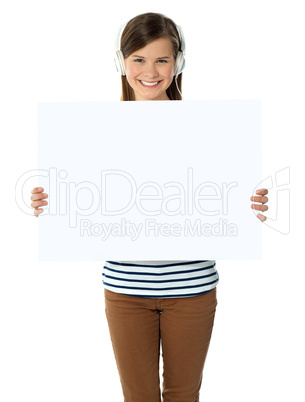 Musical girl promoting blank banner ad