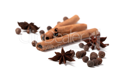 Cinnamon sticks, anise stars and black peppercorns