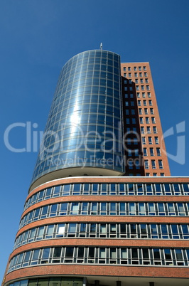 Modernes Bürogebäude in Hamburg