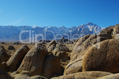 Alabama Hills with highest peaks of Sierra Nevada, California