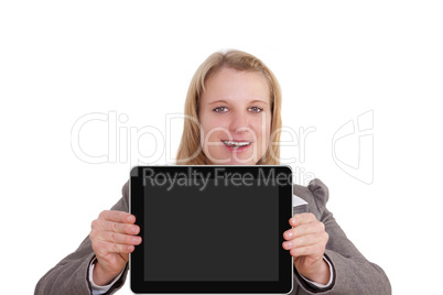 Junge Frau hält Tablet PC in die Kamera