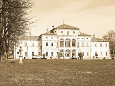 La Tesoriera, Turin