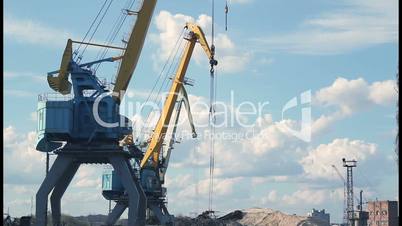 Port crane timelapse