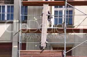 scaffold builders