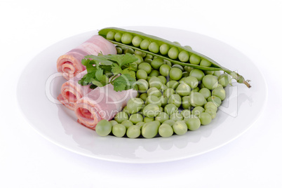 Fresh peas and ham rolls.