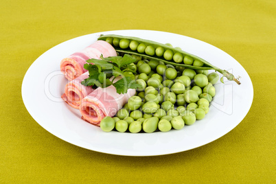 Fresh peas and ham rolls.