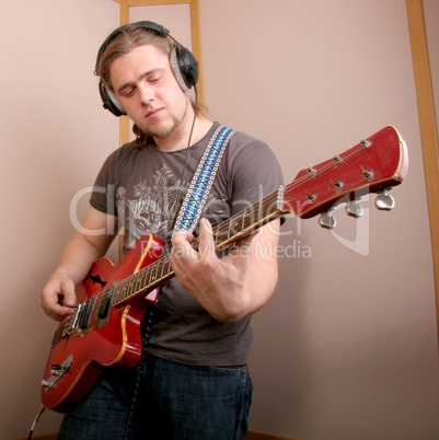 guitarist in studio