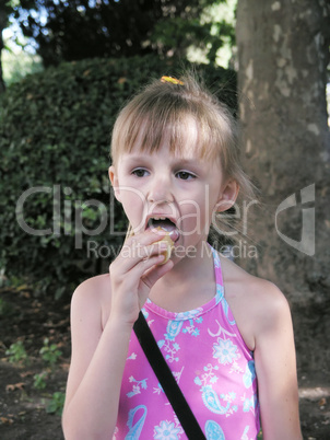 girl eat ice-cream