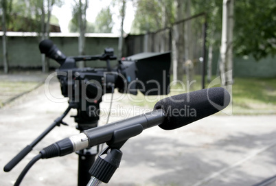 hd camcorder and microphone