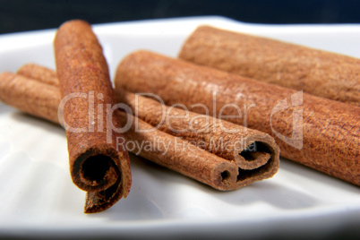 cinnamon sticks