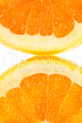 Makroaufnahme zwei halber Orangenscheibe