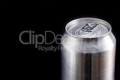 Closed aluminium can