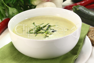 Zucchinicremesuppe