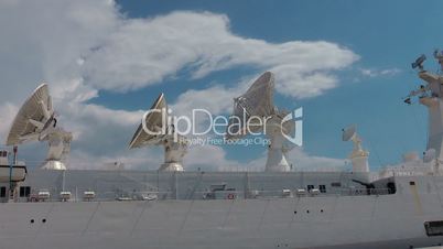 Warship telecommunication antennas