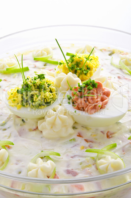 full eggs with vegetable salad